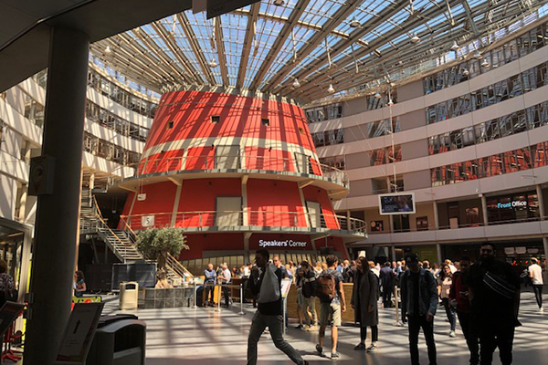 hall d'entrée d'un édifice