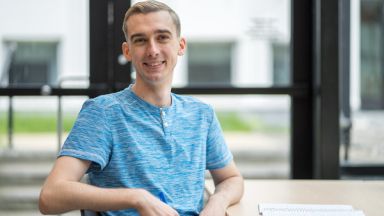 Étudiant