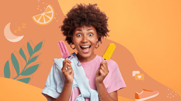 Femme avec popsicles